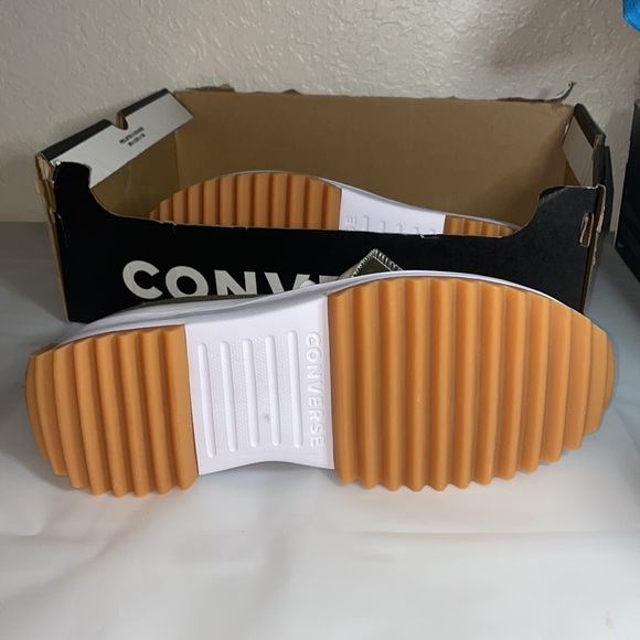 Converse Run Star Hike High
Cargo Khaki, new, size 11.5, very comfy, last one! - Picture 9 of 11